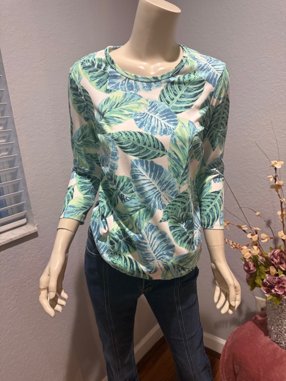 J. McLaughlin Leaf Print Top - Aqua and Teal
